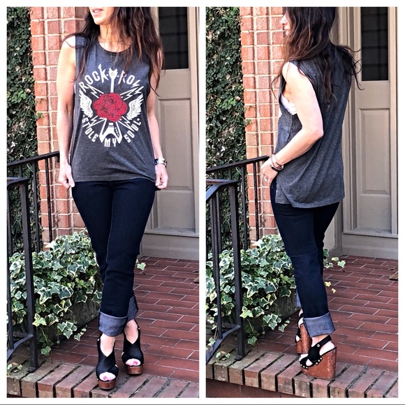 ✨LAST ONE✨Rock and Roll graphic T shirt - Picture 3 of 7